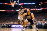 [NBA]特钠单挑唐斯 转身后仰跳投命中